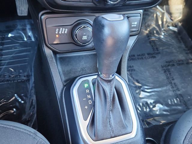 Used 2023 Jeep Renegade Latitude AWD/4WD image 20