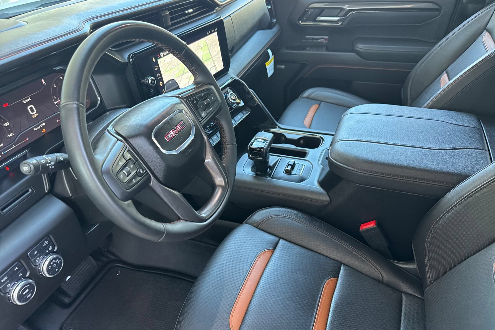 Used 2025 GMC Sierra 1500 AT4 AWD/4WD image 9