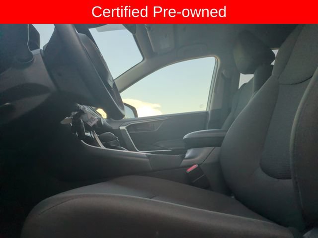 Certified 2025 Toyota RAV4 LE FWD image 13