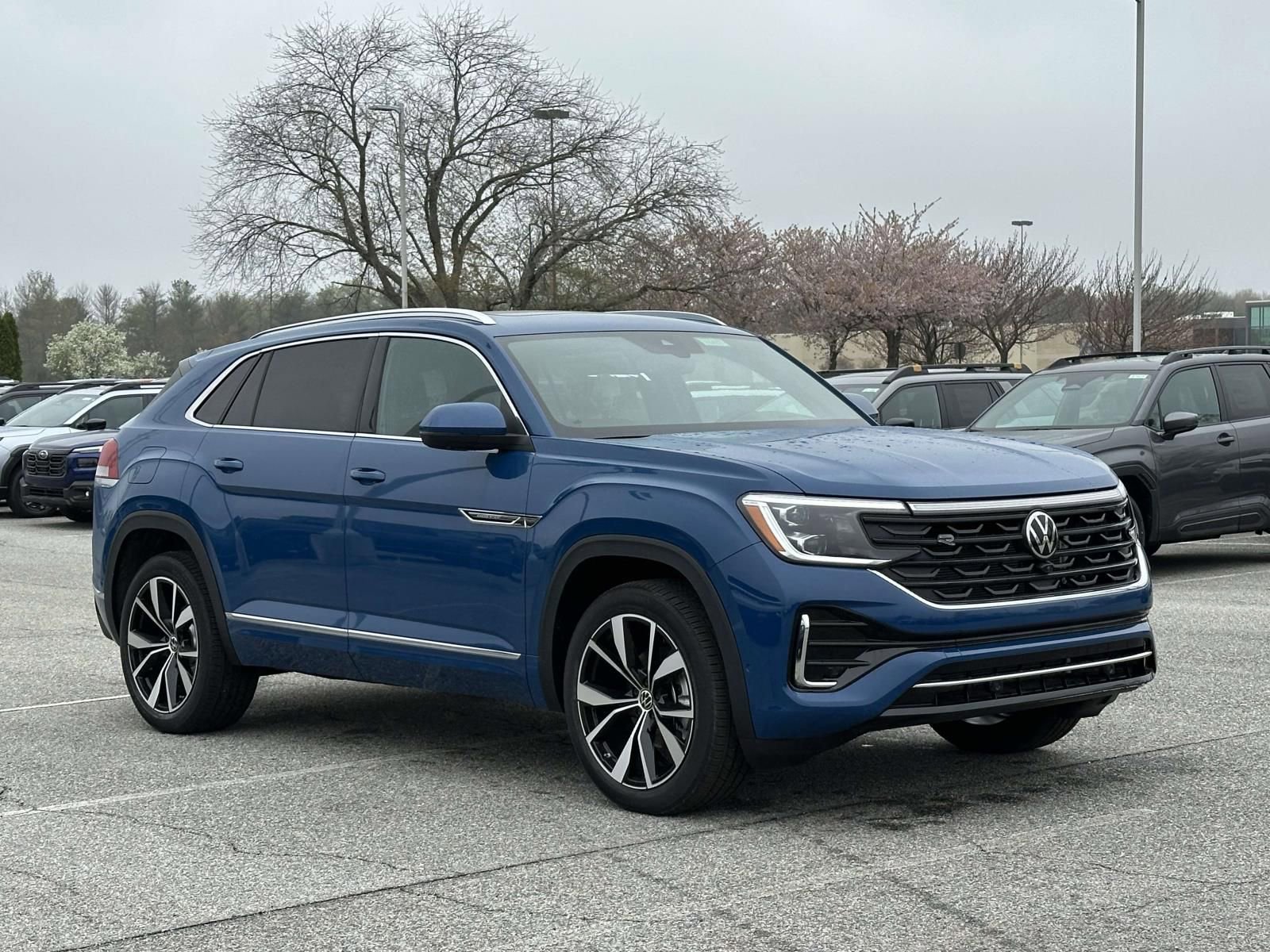 New 2026 Volkswagen Atlas Cross Sport SEL Premium R-Line image 8