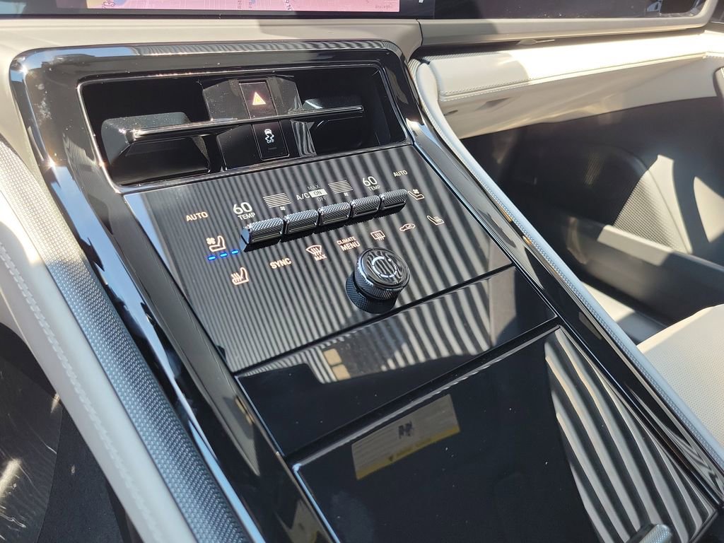 New 2025 Porsche Panamera image 33