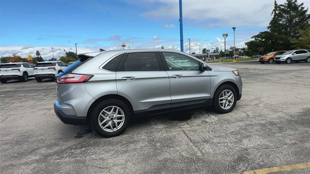 Used 2024 Ford Edge SEL image 9