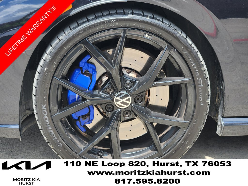 Used 2023 Volkswagen Golf 20th Anniversary Edition w/ Golf Protection Package AWD/4WD image 9