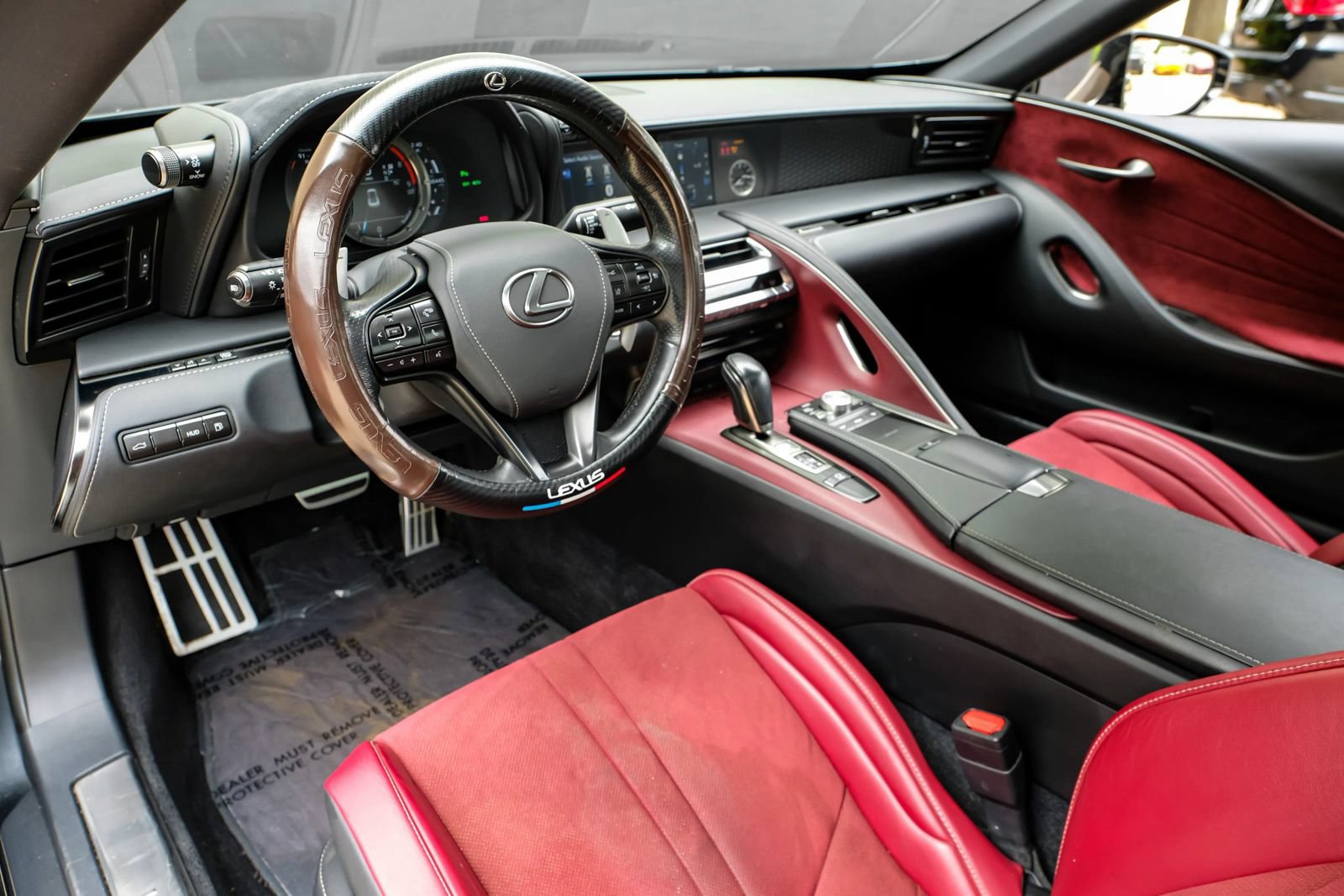 Used 2018 Lexus LC 500 Coupe w/ Sport Package RWD image 2