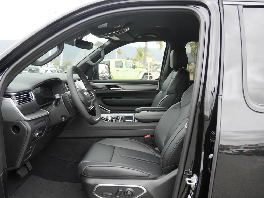 New 2026 Jeep Grand Wagoneer Limited AWD/4WD image 21