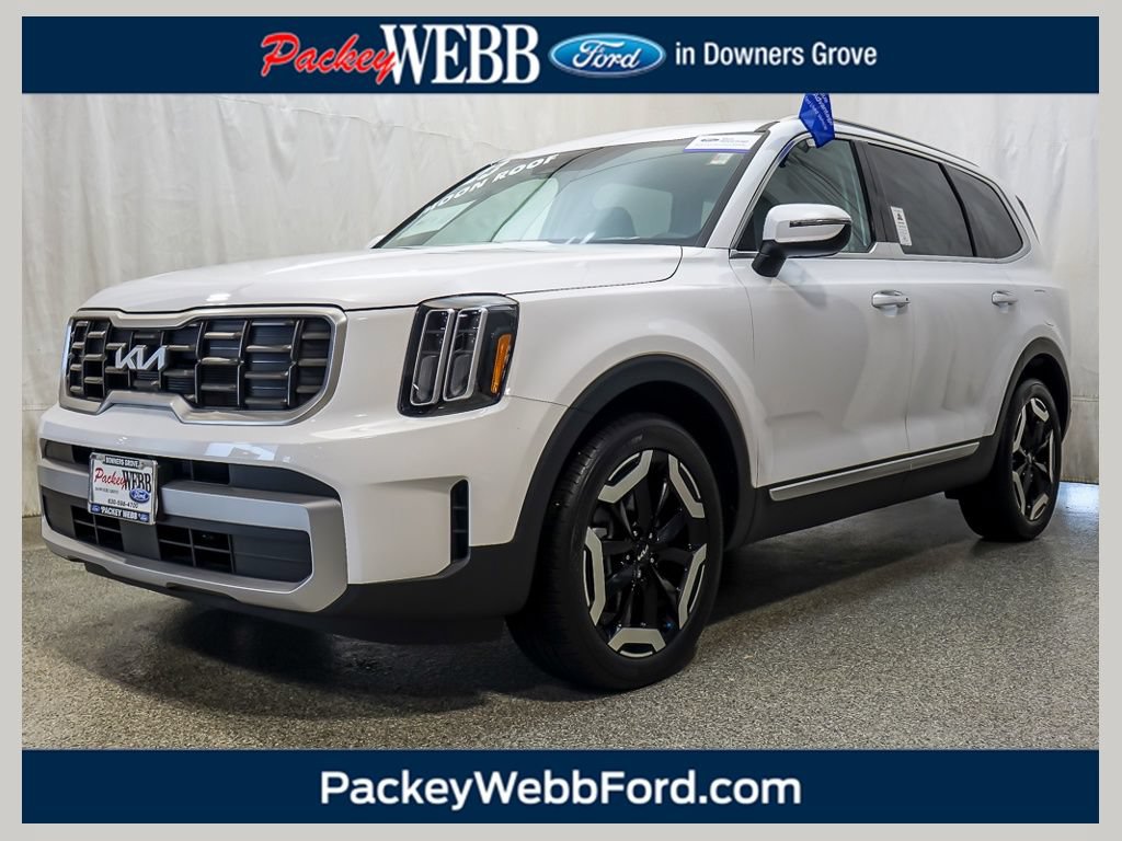 Used 2023 Kia Telluride S w/ S Sunroof Package