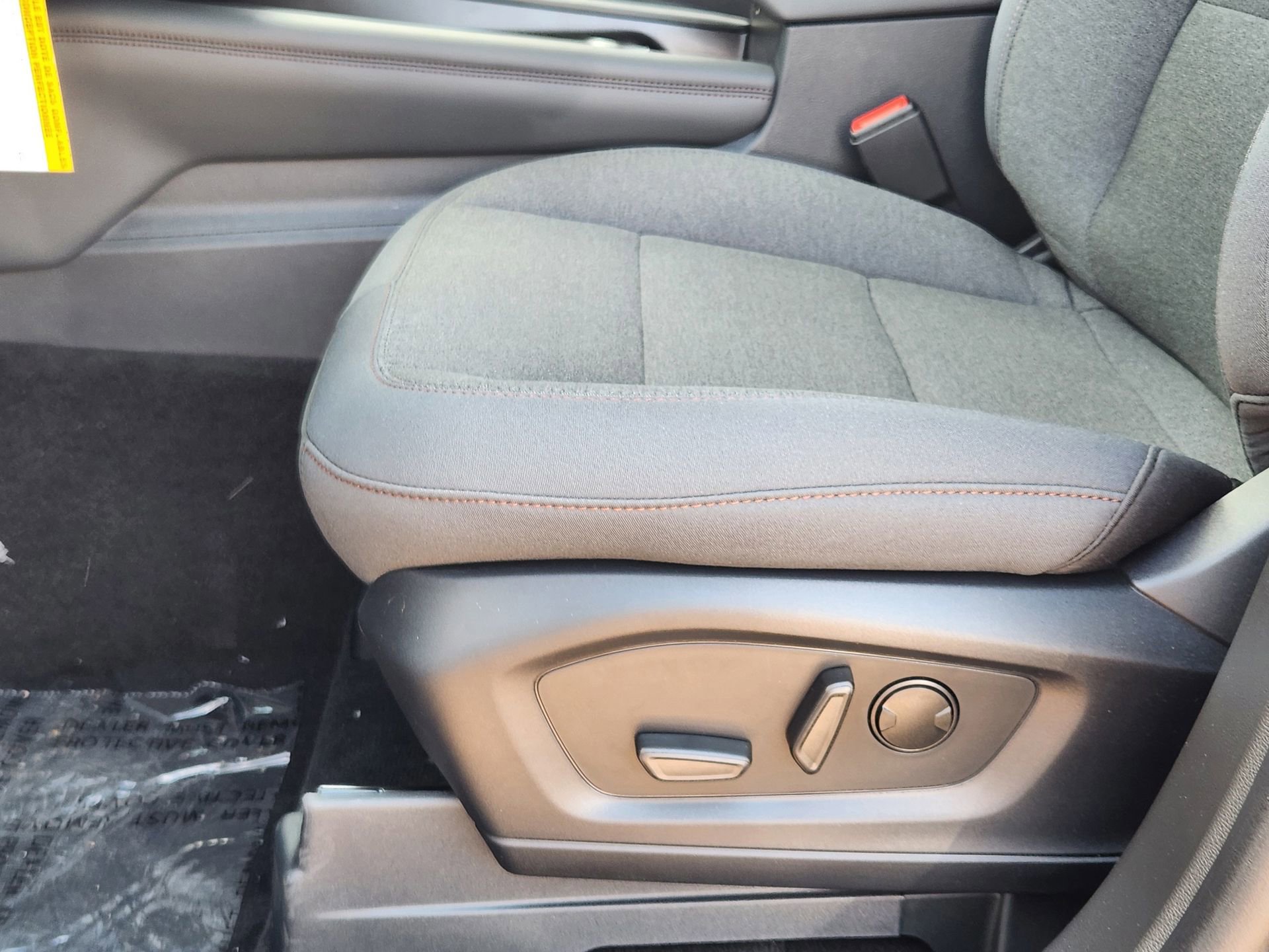 New 2025 Ford Explorer Active image 18