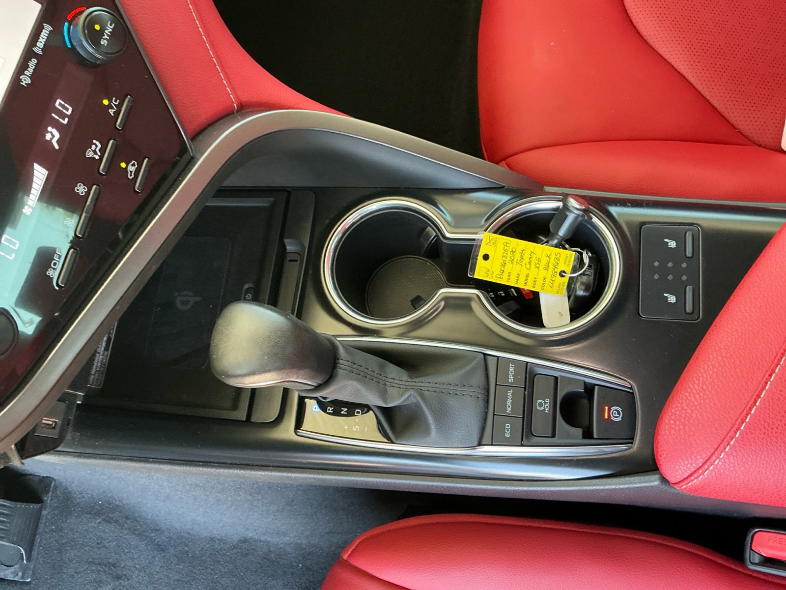 Used 2020 Toyota Camry XSE w/ Carpet Mat Package FWD image 15