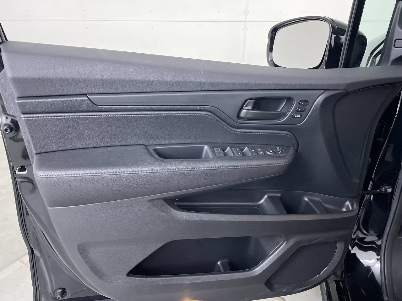 Used 2023 Honda Odyssey Sport image 10