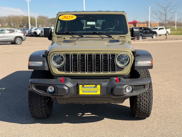 Used 2025 Jeep Wrangler Unlimited Rubicon AWD/4WD image 2