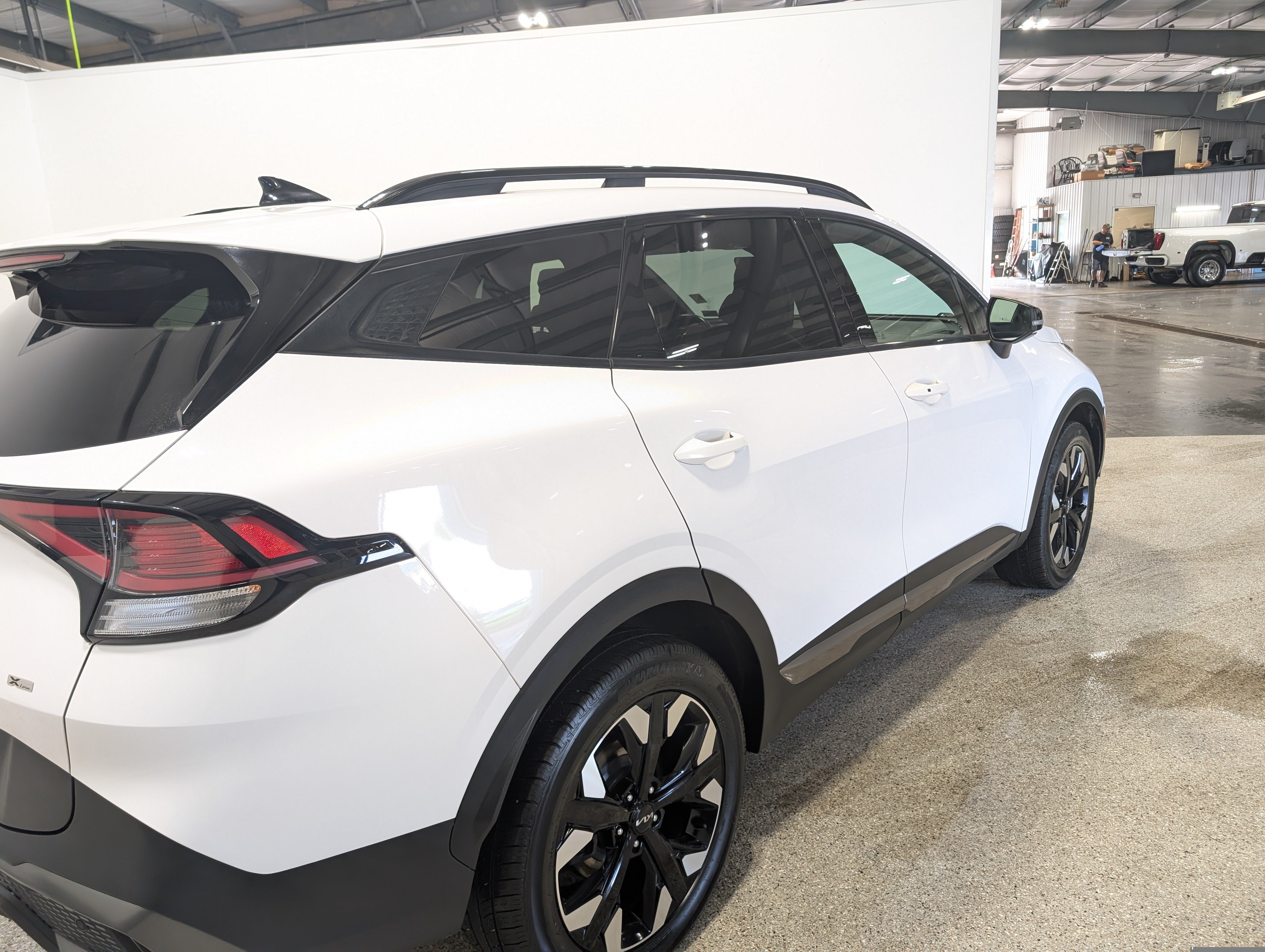 Used 2023 Kia Sportage X-Line w/ X-Line Premium Package AWD/4WD image 3