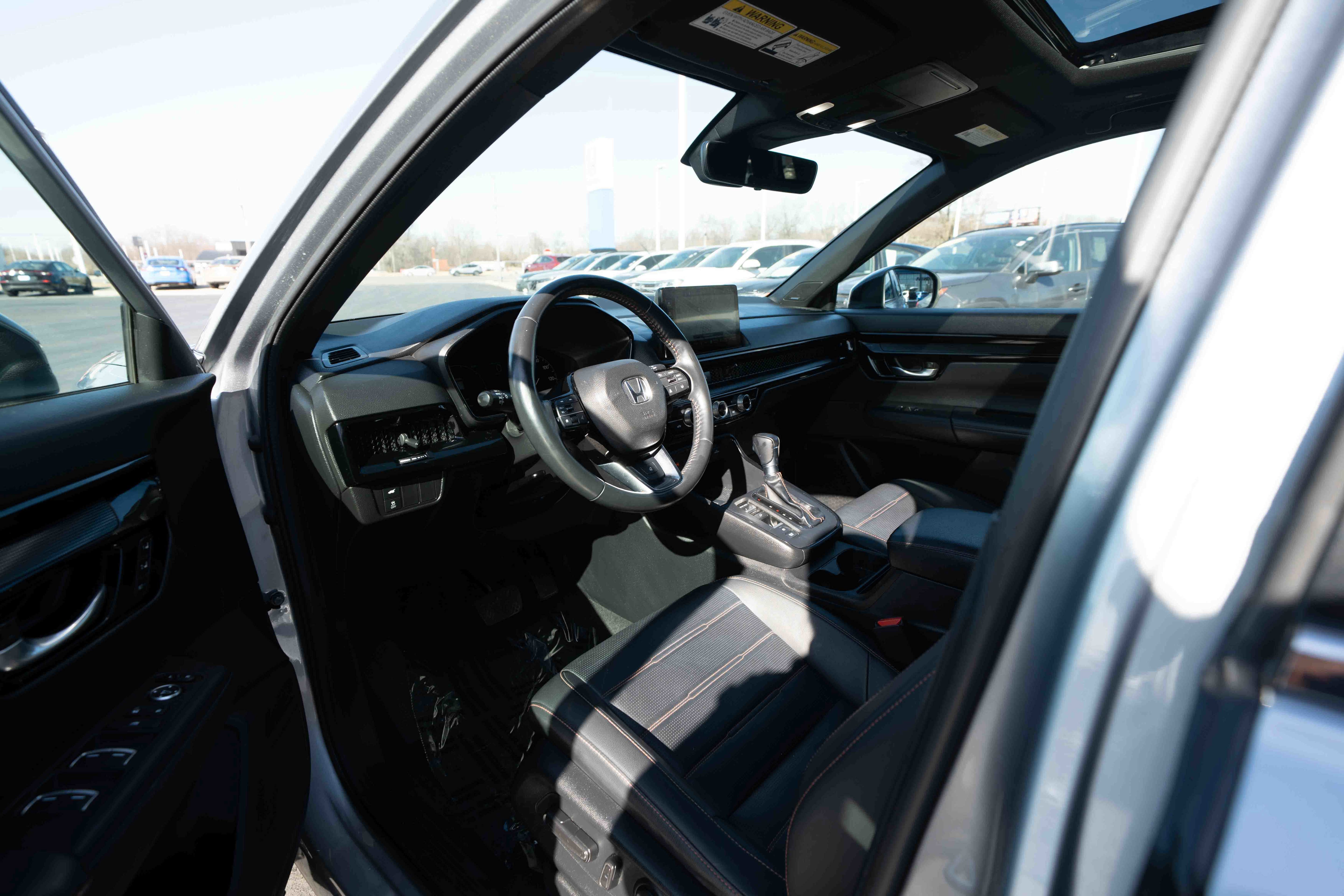 Used 2023 Honda CR-V Sport Touring image 8