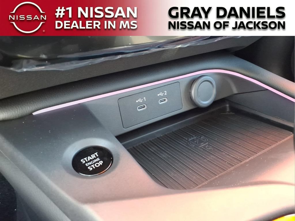 New 2026 Nissan Sentra SR w/ SR Premium Package FWD image 18