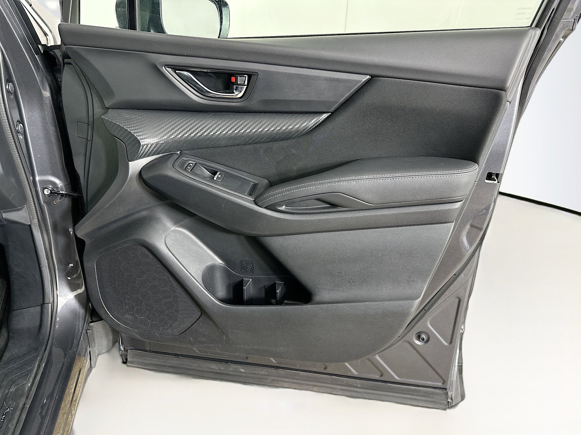 Used 2025 Subaru Ascent Premium image 33