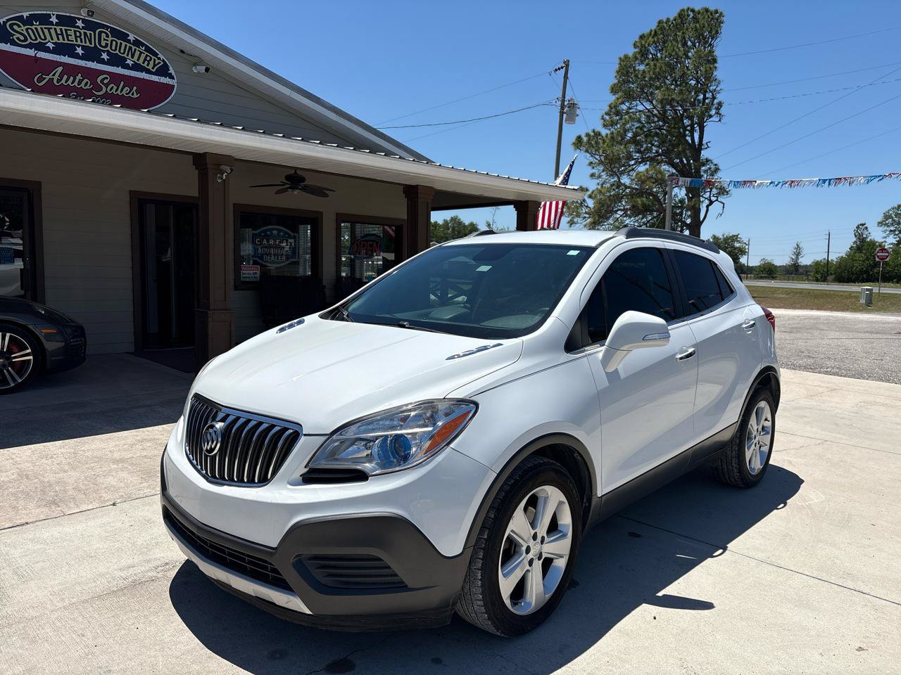 Used 2016 Buick Encore FWD image 1