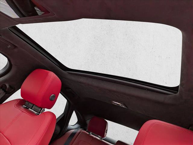 Certified 2024 Jaguar XF R-Dynamic SE image 15