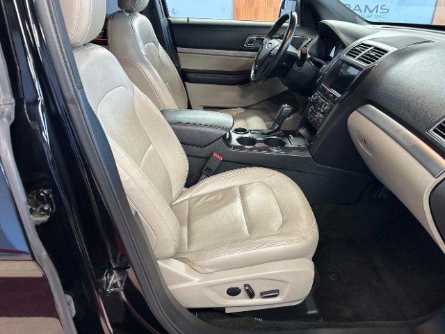 Used 2018 Ford Explorer XLT w/ Equipment Group 202A image 15