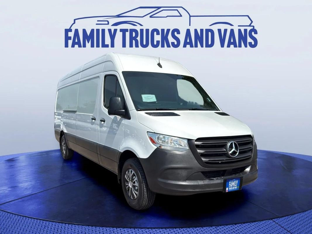 Used 2020 Mercedes-Benz Sprinter 2500 image 6