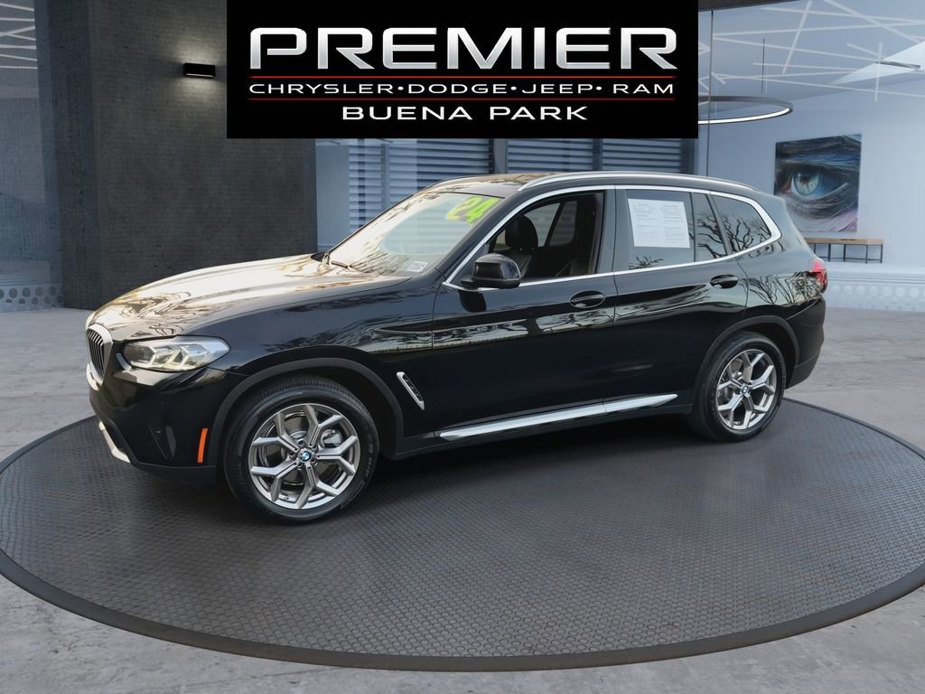 Used 2024 BMW X3 xDrive30i w/ Premium Essential Package image 4