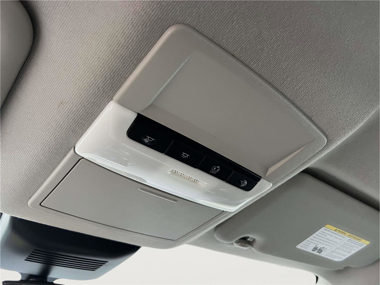 Certified 2023 Nissan Sentra SR w/ Trunk Package image 31