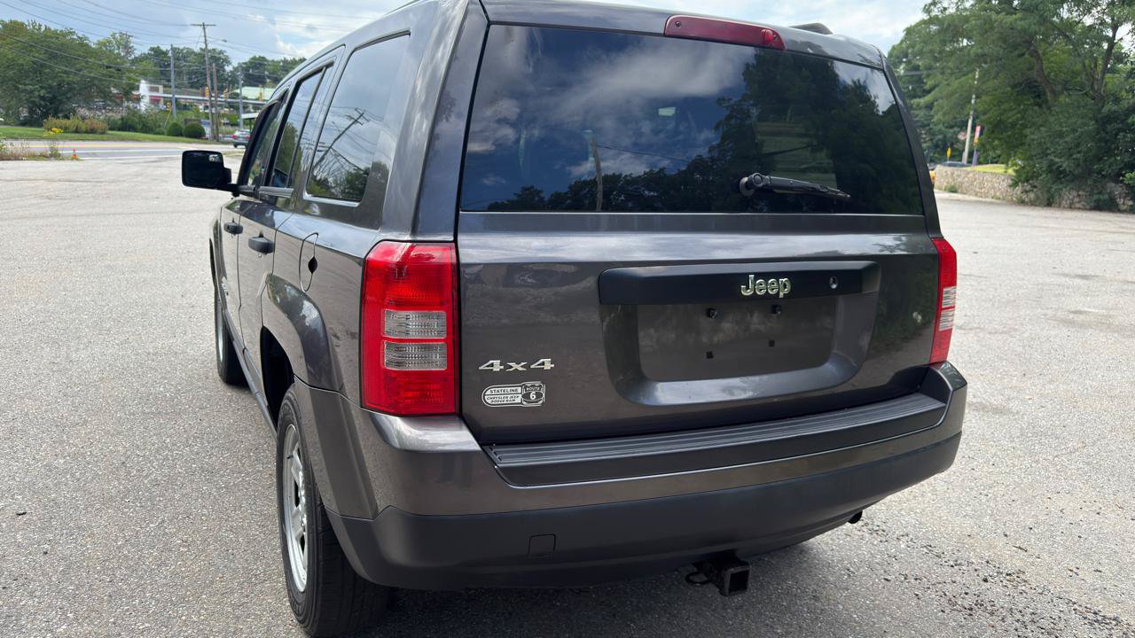 Used 2015 Jeep Patriot Sport AWD/4WD image 12