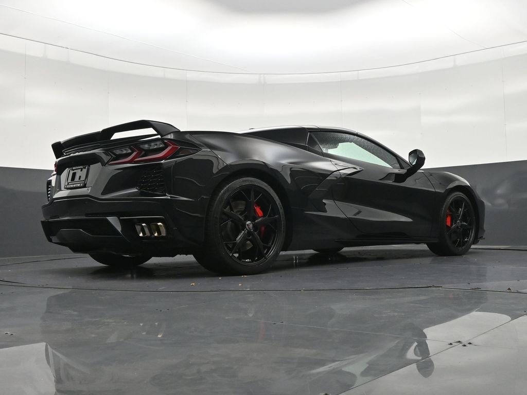 Used 2021 Chevrolet Corvette Stingray Premium Conv w/ Z51 Performance Package RWD image 26