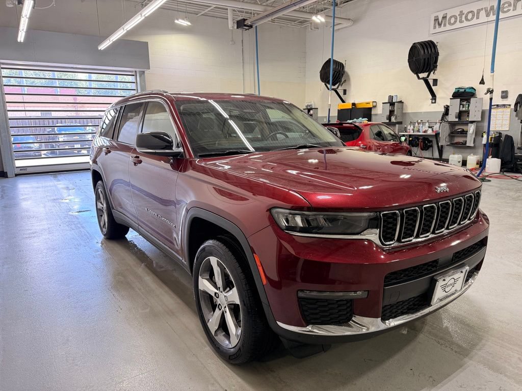 Used 2022 Jeep Grand Cherokee L Limited AWD/4WD image 7