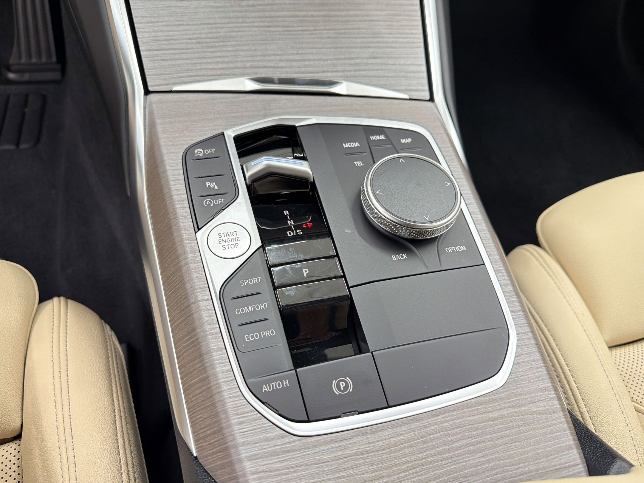 New 2026 BMW 330i Sedan RWD image 18