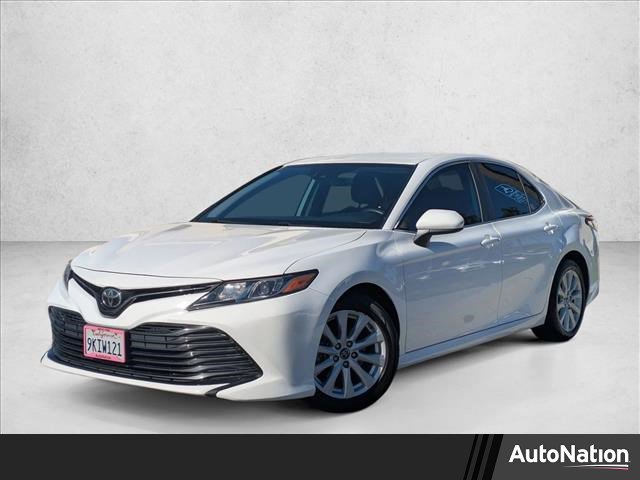 Used 2019 Toyota Camry LE image 1