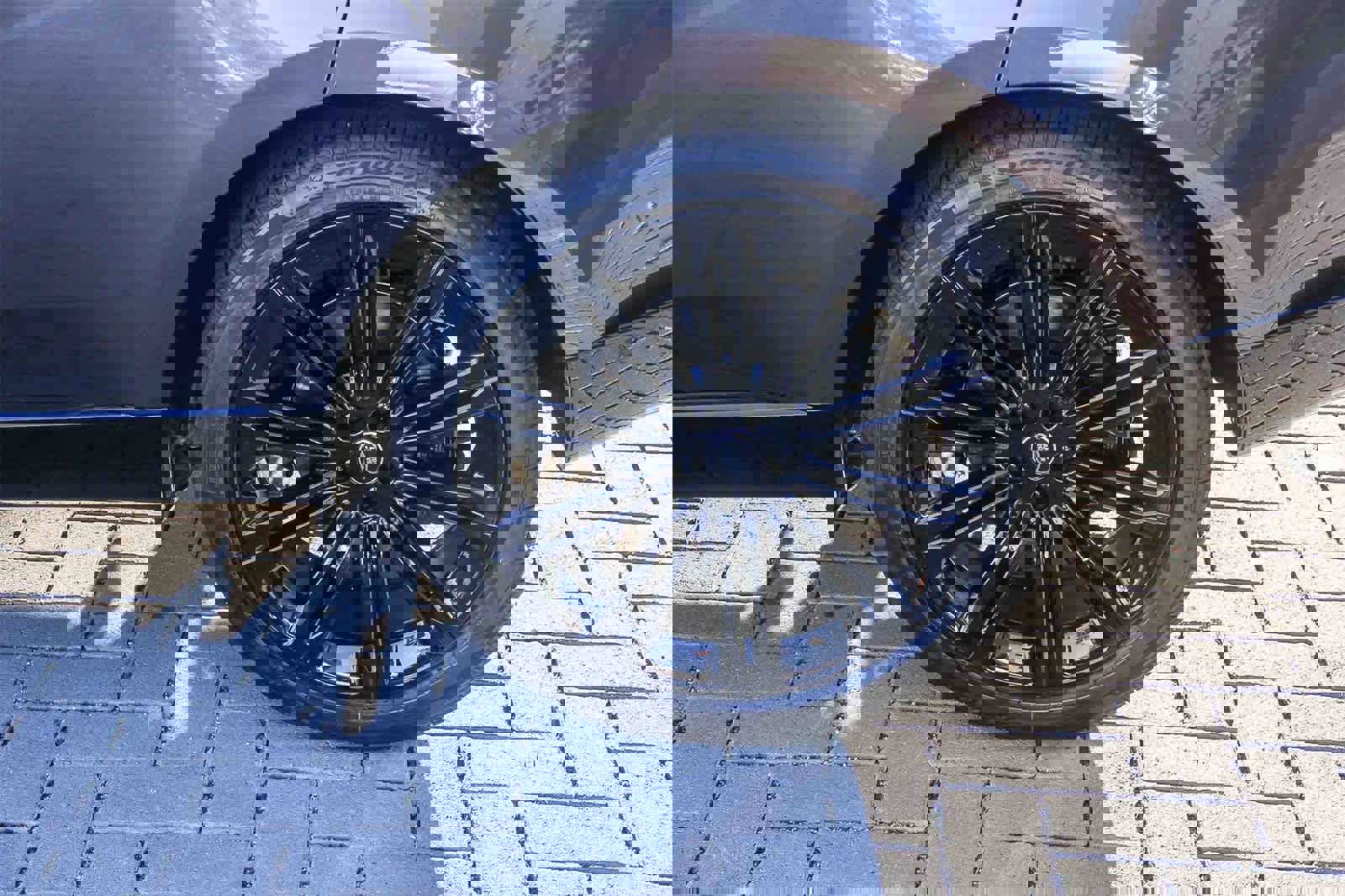 New 2025 Land Rover Range Rover SE image 7