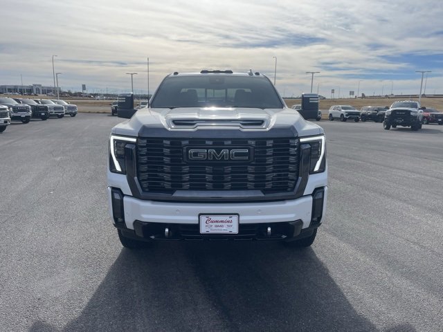 Used 2024 GMC Sierra 2500 Denali Ultimate image 3