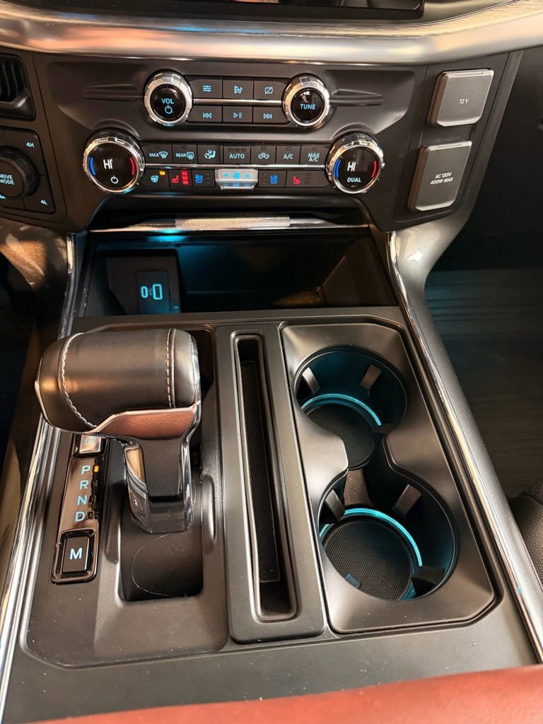 Used 2021 Ford F150 Lariat w/ Equipment Group 502A High image 16