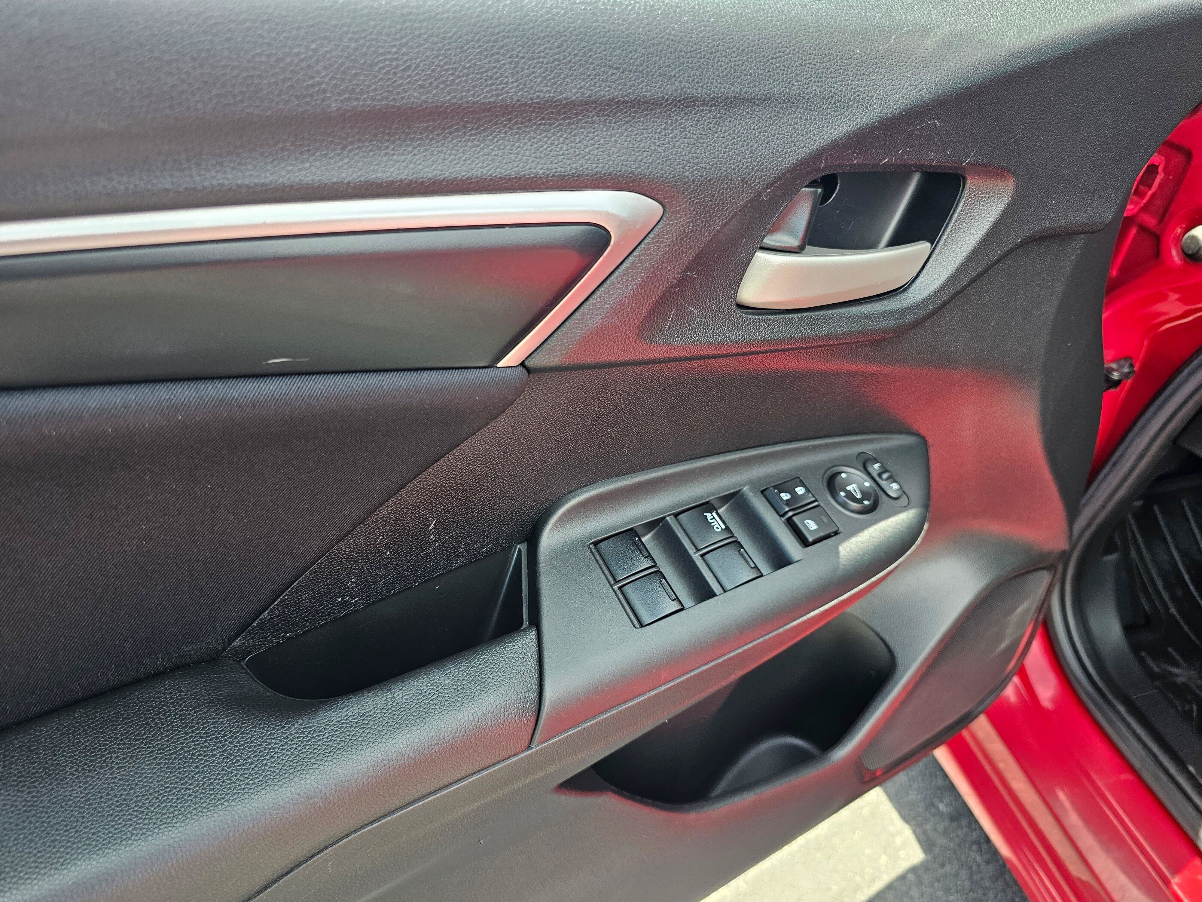 Used 2016 MAZDA MX-5 Miata Club RWD image 52