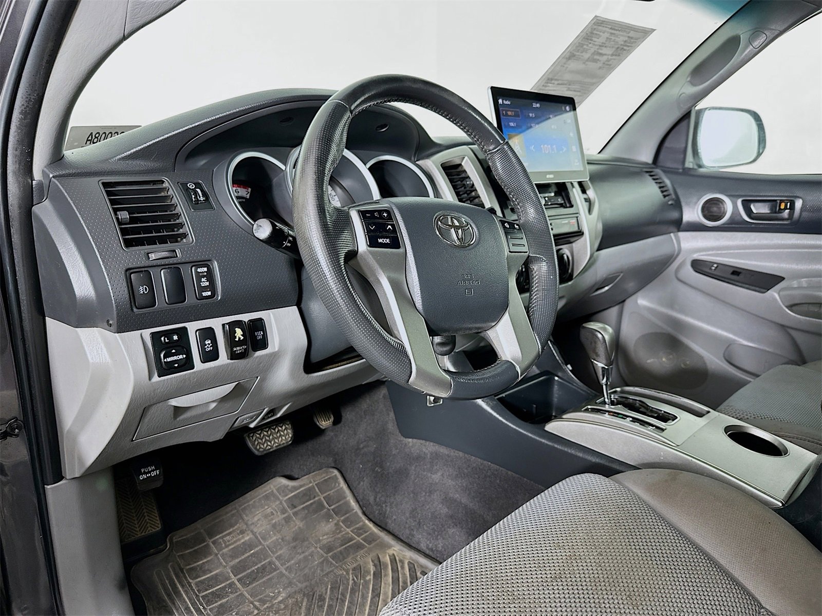 Used 2013 Toyota Tacoma Base w/ TRD Sport Pkg image 9