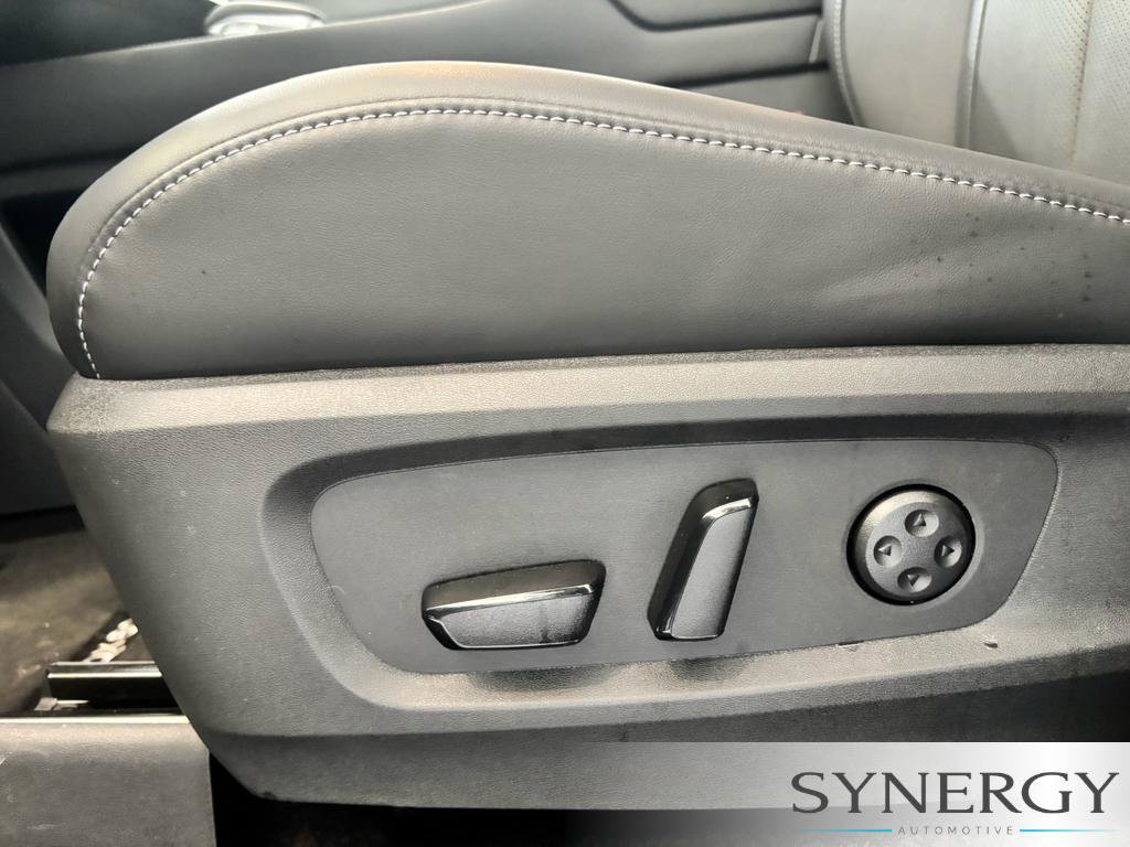 New 2027 INFINITI QX60 Luxe w/ Cargo Package FWD image 17