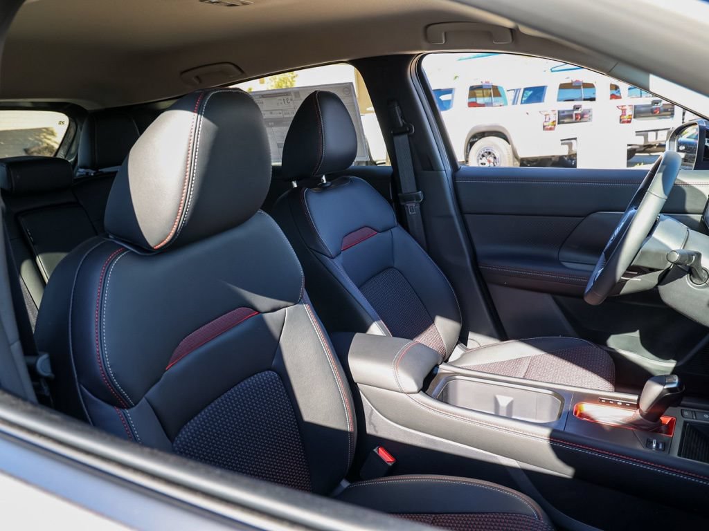 New 2026 Nissan Kicks SR FWD image 21