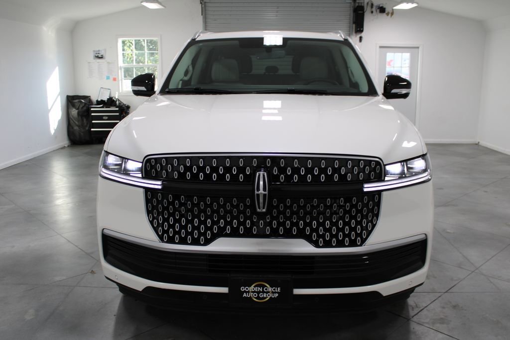 New 2025 Lincoln Navigator L Reserve video 2