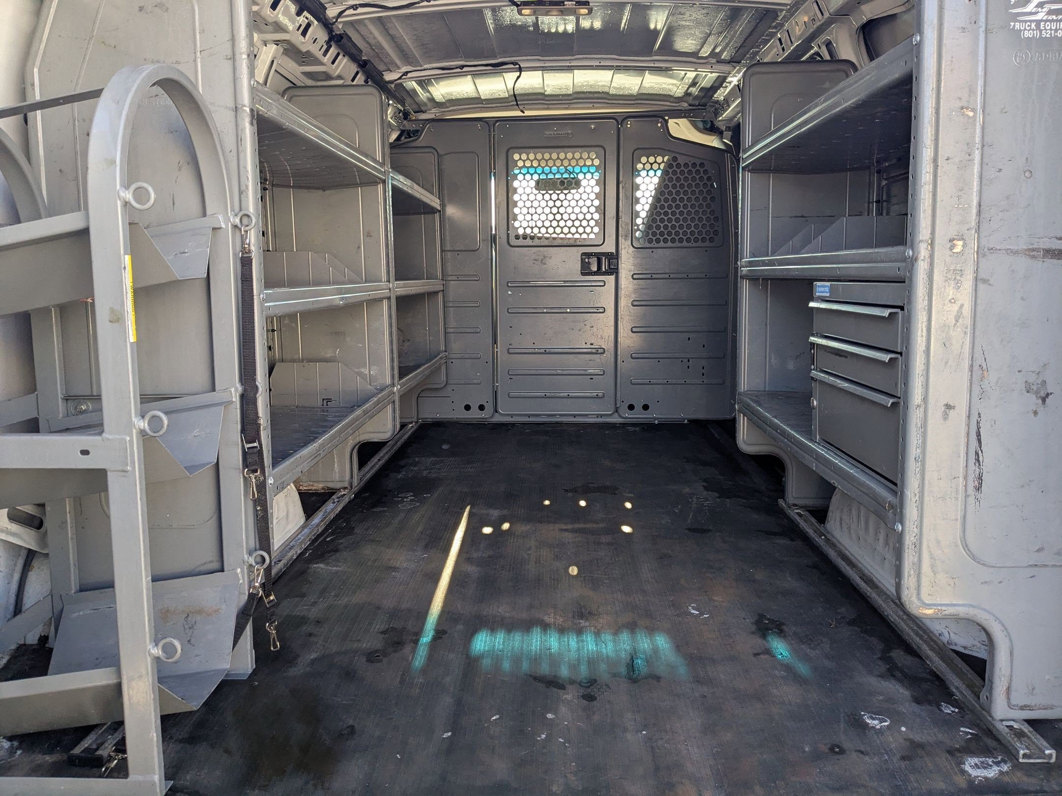 Used 2019 Chevrolet Express 3500 w/ Driver Convenience Package image 21