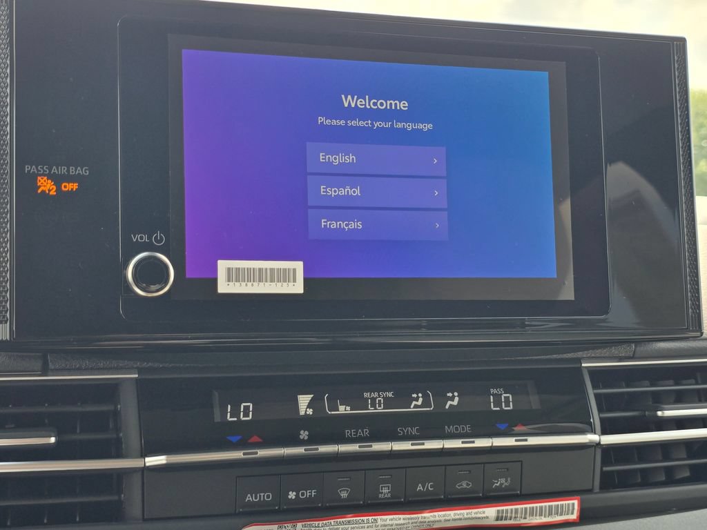Used 2026 Toyota Sienna LE FWD image 16