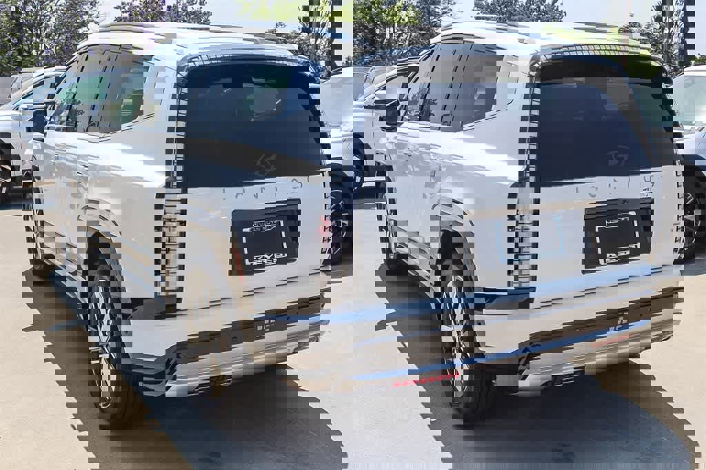 New 2026 Hyundai Ioniq 9 SEL image 6