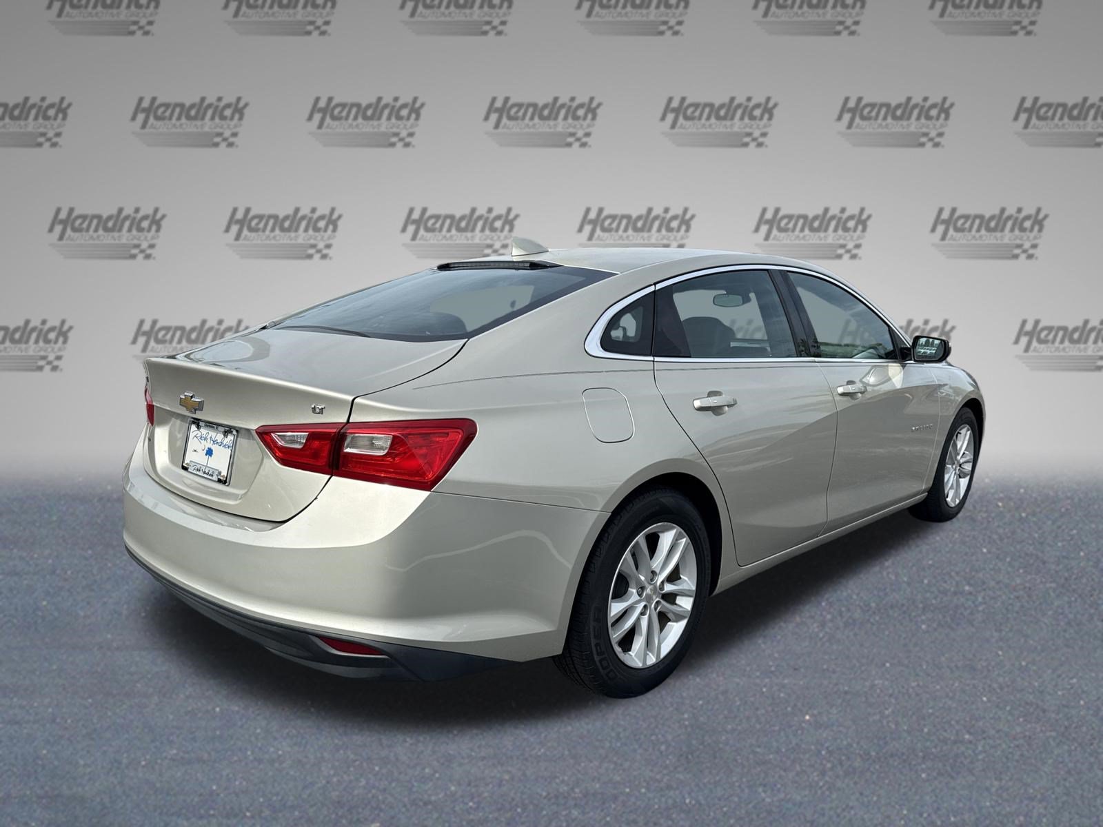 Used 2016 Chevrolet Malibu LT w/ Leather Package FWD image 10