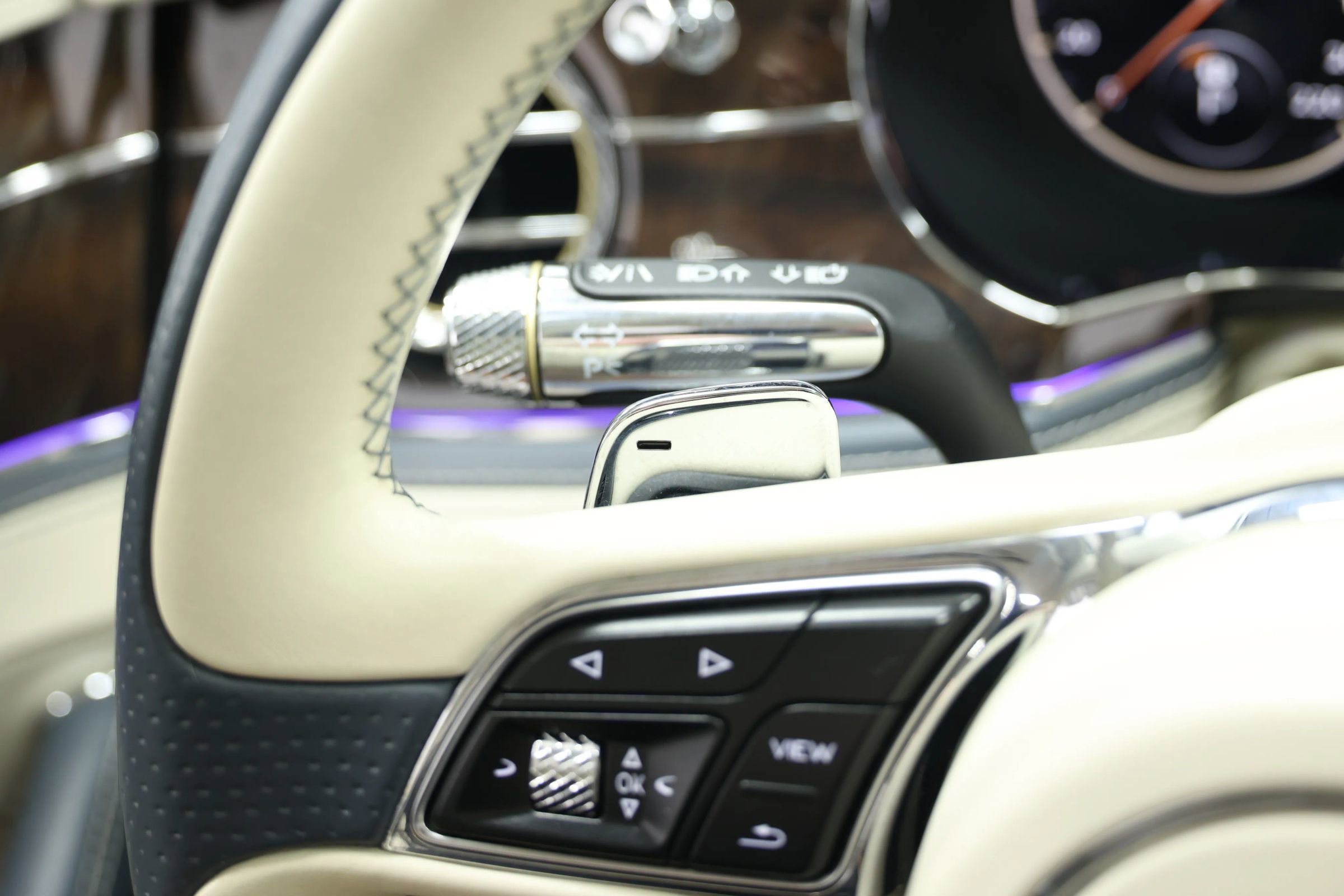 Used 2020 Bentley Flying Spur W12 w/ First Edition Specification image 35