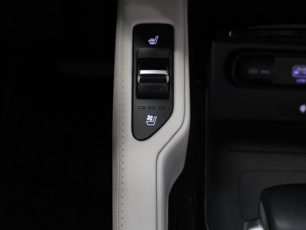 Used 2021 Kia Telluride EX w/ EX Premium Package FWD image 27