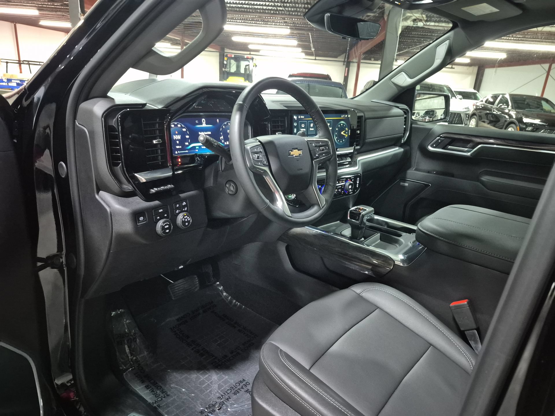 Certified 2026 Chevrolet Silverado 1500 LTZ w/ LTZ Premium Package AWD/4WD image 11