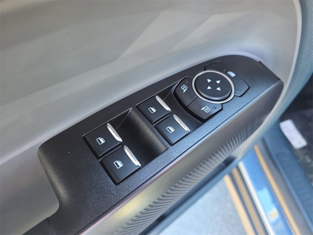 New 2025 Ford Maverick Lariat w/ Black Appearance Package image 15