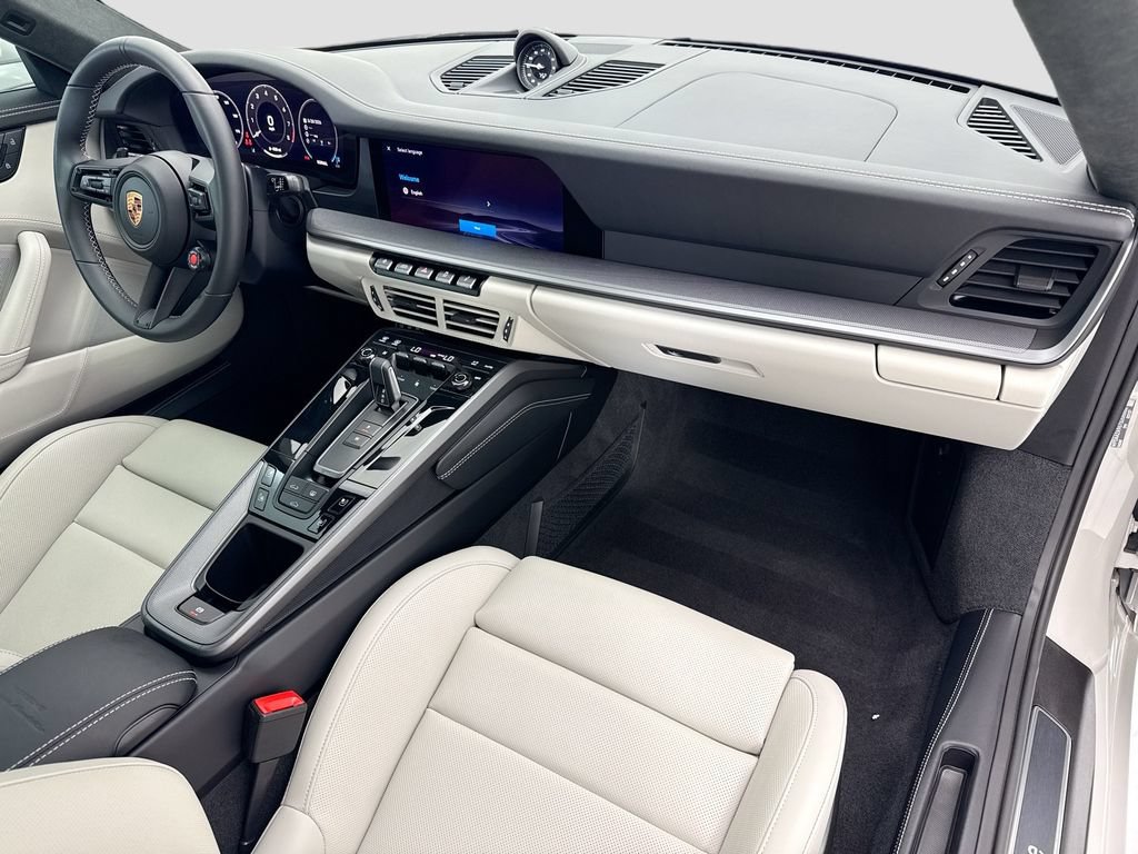 Certified 2026 Porsche 911 Carrera RWD image 19