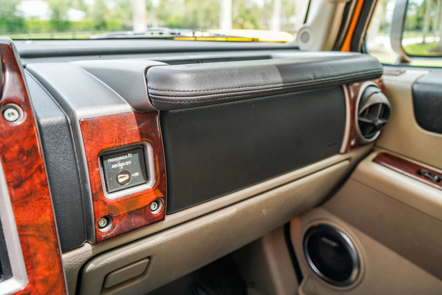 Used 2003 HUMMER H2 w/ Preferred Equipment Group image 33