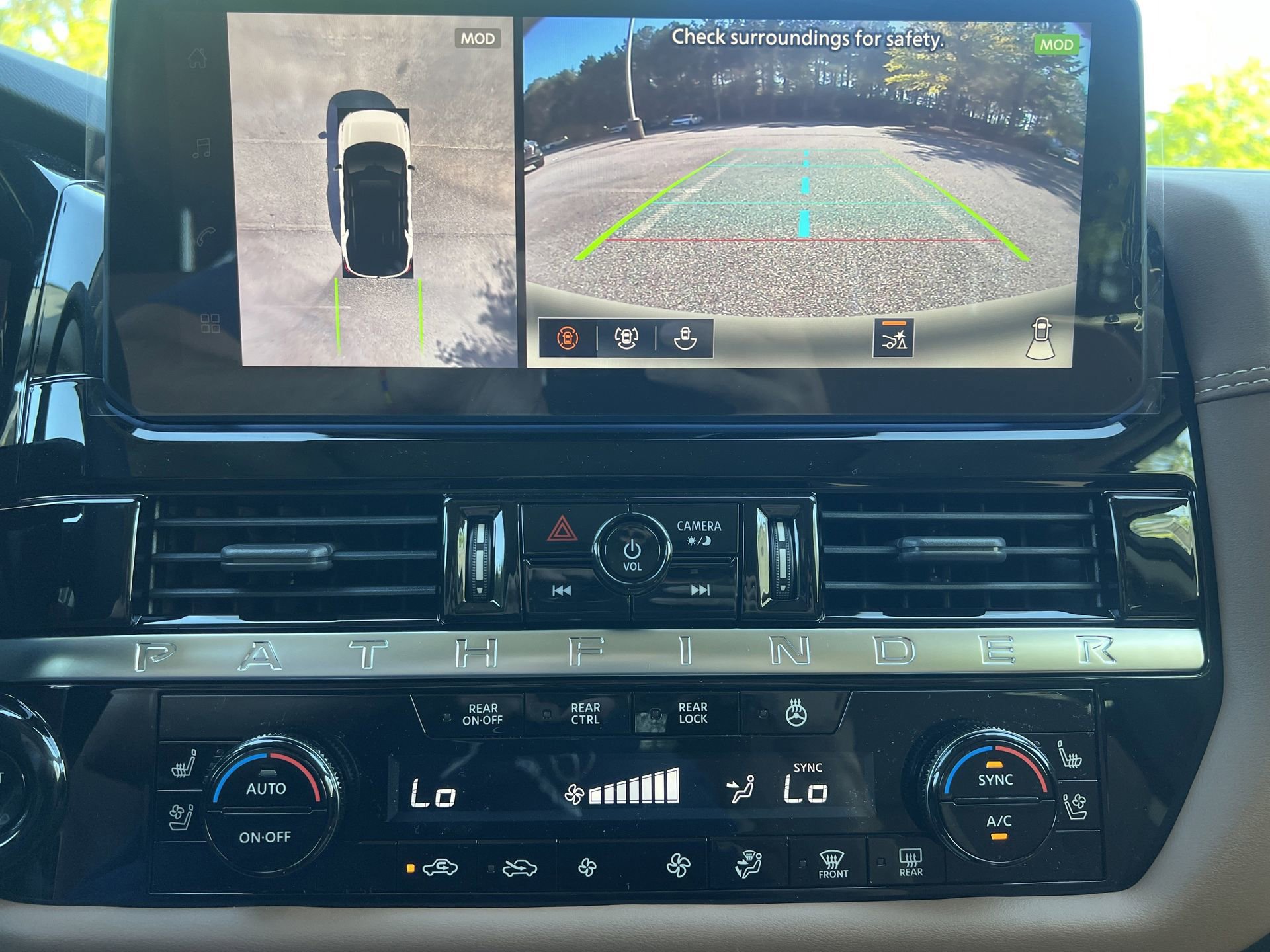 New 2026 Nissan Pathfinder Platinum image 4
