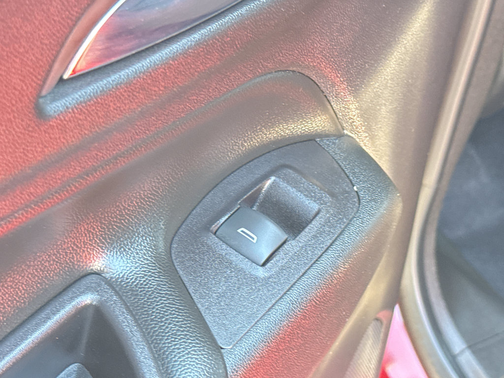 Certified 2020 Chevrolet Equinox LT FWD image 30
