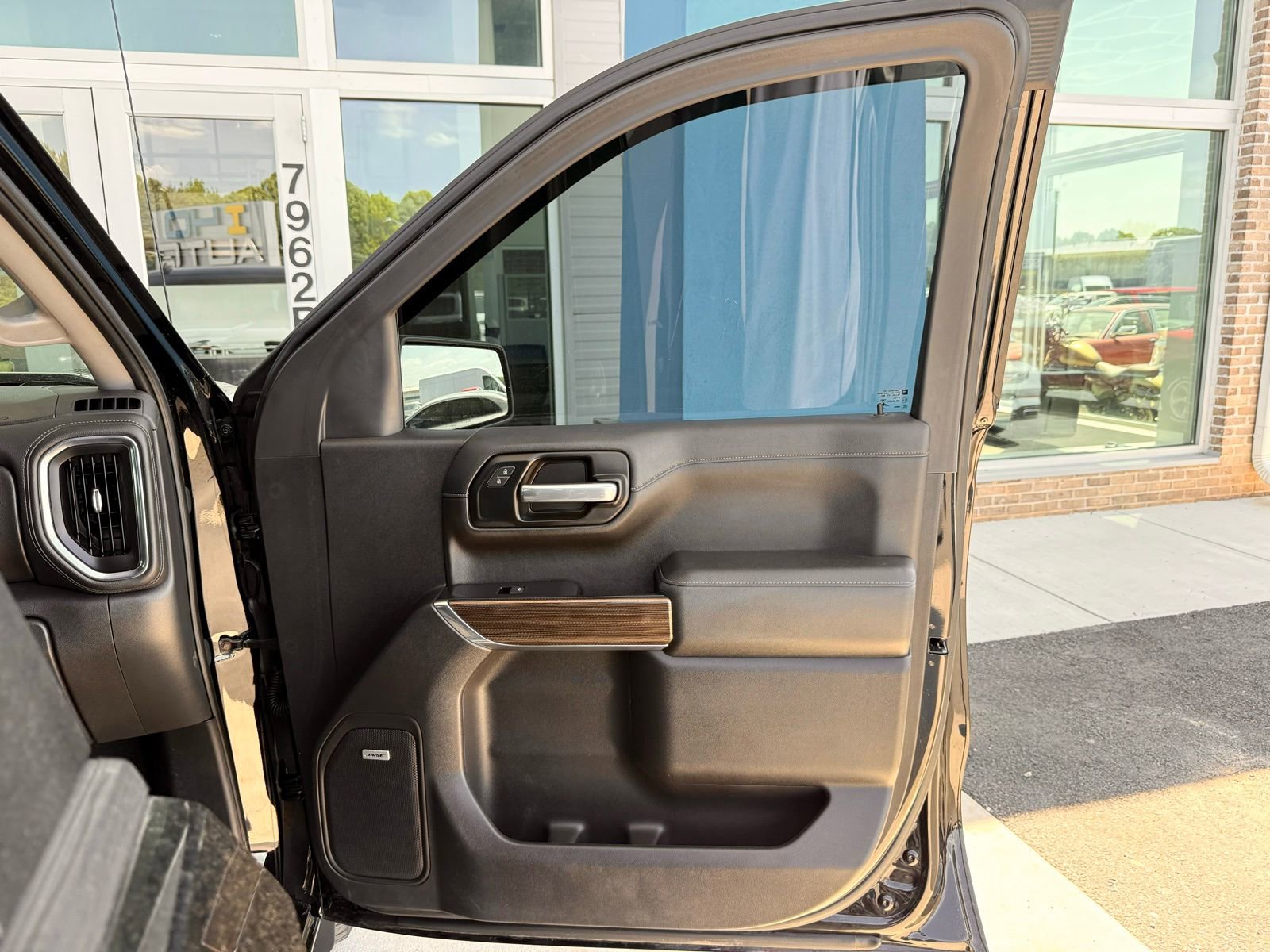 Used 2020 Chevrolet Silverado 1500 RST w/ All-Star Edition AWD/4WD image 29